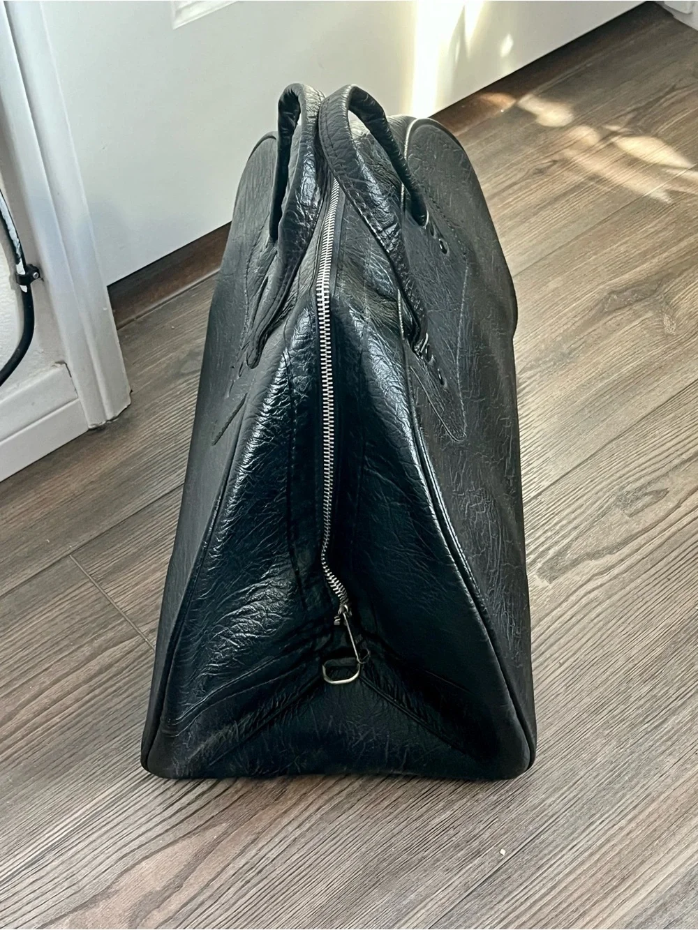 Black Men's Leather Weekender Bag - Classic Travel Holdall